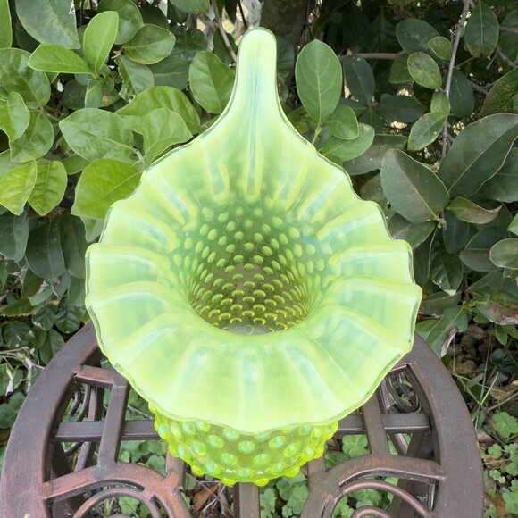 Fenton Topaz Jack in The Pulpit Opalescent Vaseline Hobnail Vase 6.5” GLOWS - Picture 3 of 8